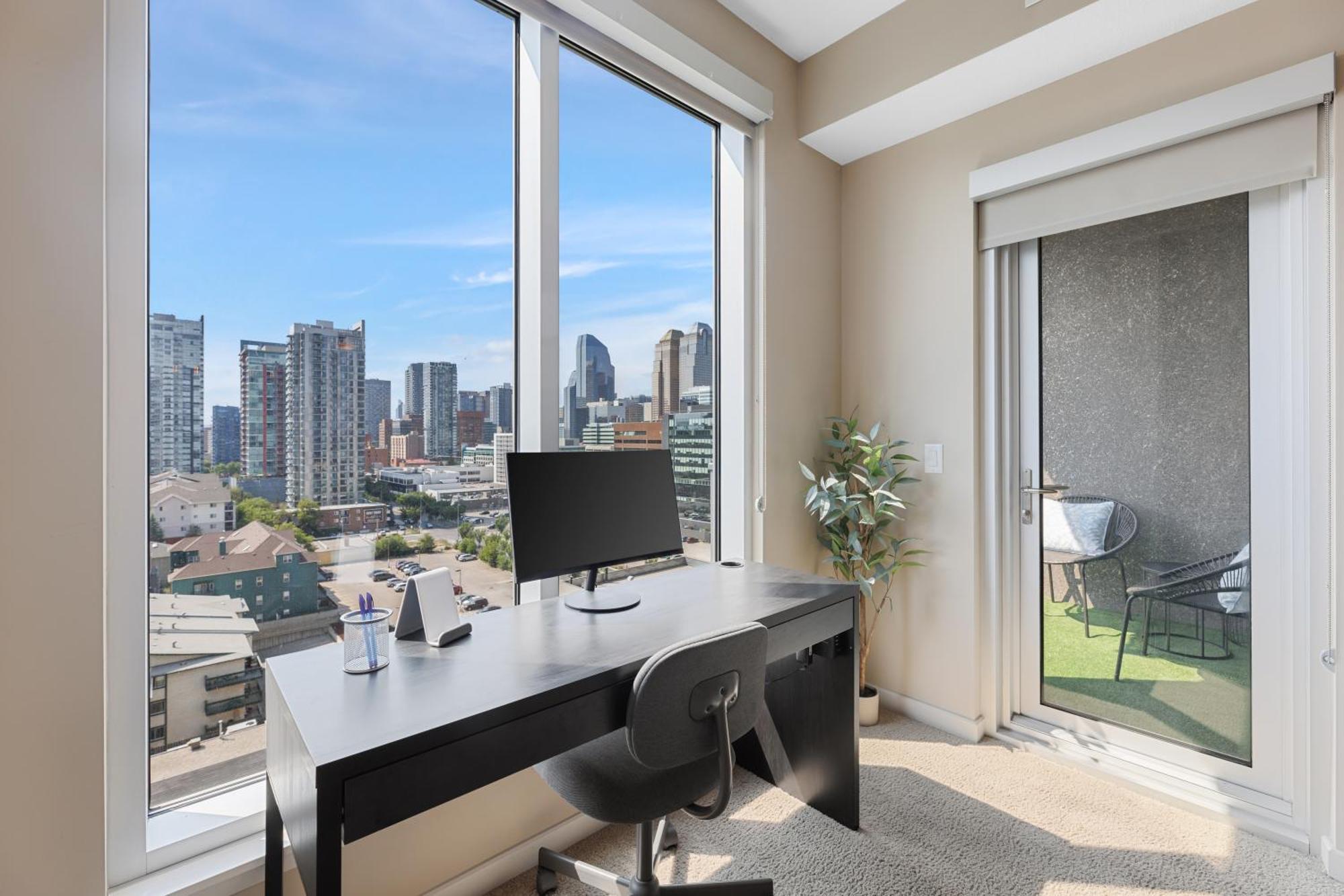 Heart Of Downtown Calgary Spacious Luxury Condo With Stunning Views And Premium Amenities Екстер'єр фото